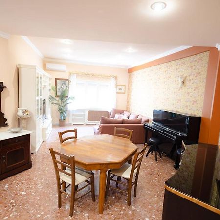דירות לידו די אוסטיה La Casa Di Daniela מראה חיצוני תמונה