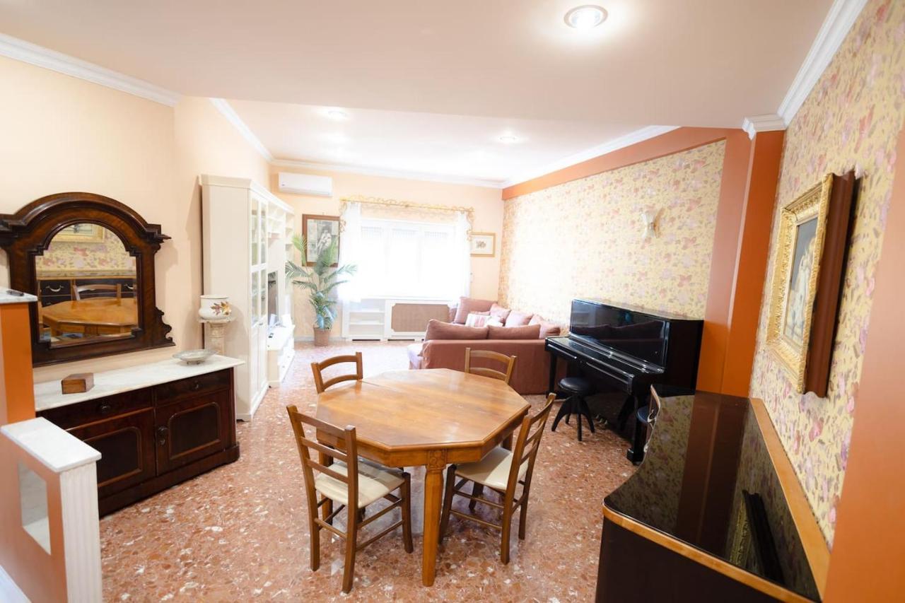דירות לידו די אוסטיה La Casa Di Daniela מראה חיצוני תמונה