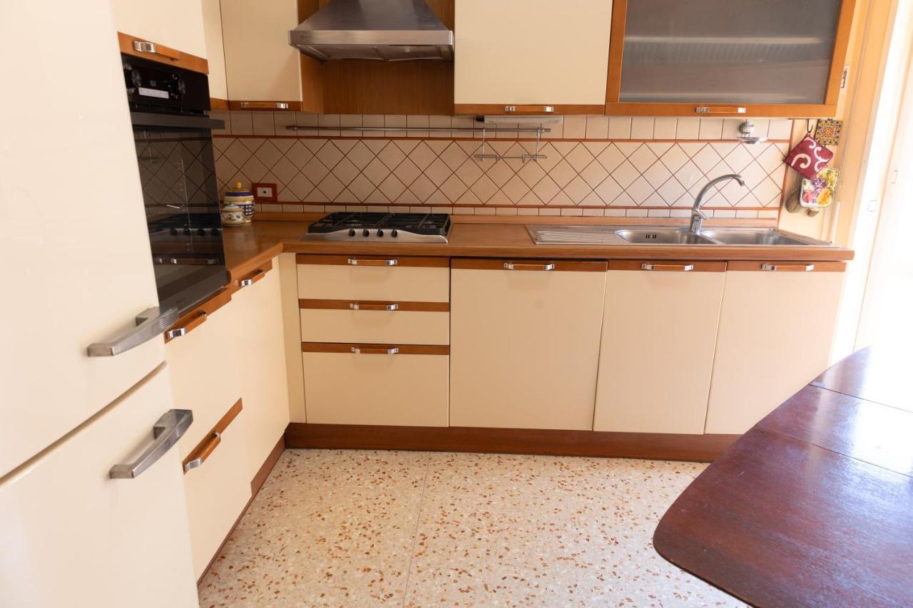 דירות לידו די אוסטיה La Casa Di Daniela מראה חיצוני תמונה